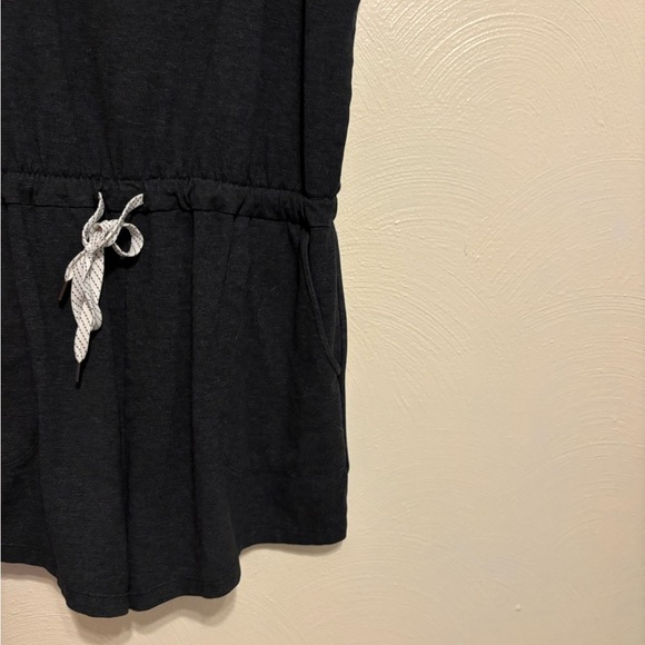 Zella Charcoal Sleeveless Romper - Picture 6 of 7